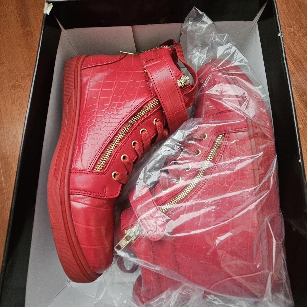 Gbg Red High-Top Sneakers
